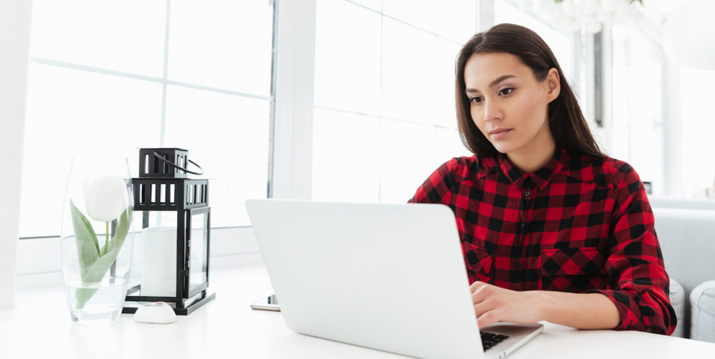 CÓMO TRABAJAR DESDE CASA: 15 TIPS PARA MANTENERSE SALUDABLE Y PRODUCTIVO